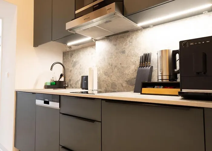 Josef's L Nest L Uno-city & Vic Appartement *