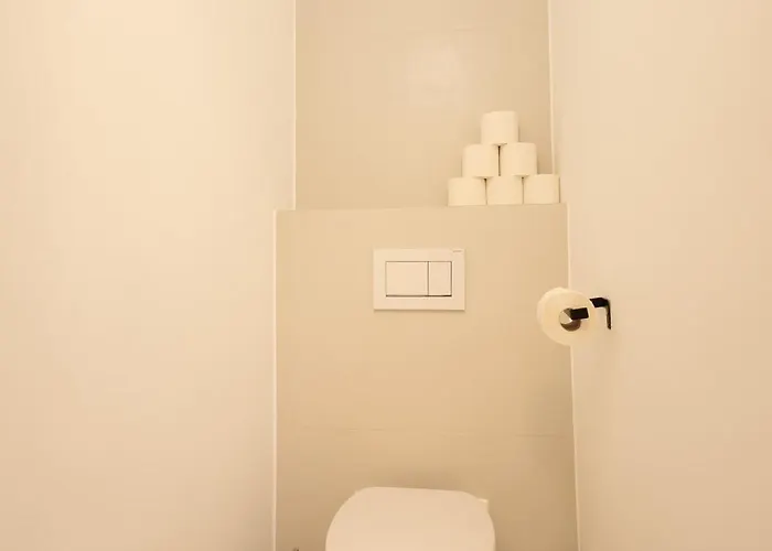 Josef's L Nest L Uno-city & Vic Appartement *